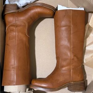 Frye Campus Boots in oiled leather